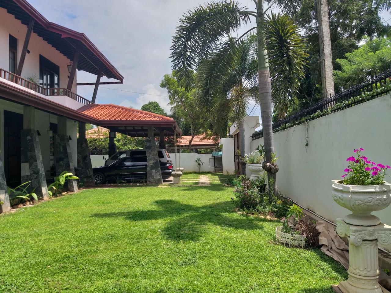 נגומבו Cosy Nest Home Stay מראה חיצוני תמונה